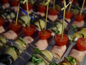 Фуршет на корпоративном вечере в караоке клубе TOP BAR, декабрь 2016