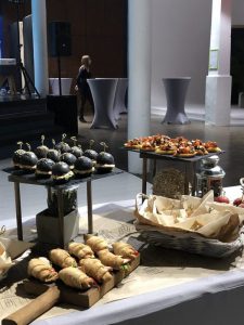 Фуршет для IT компании в стиле лофт, декабрь 2018