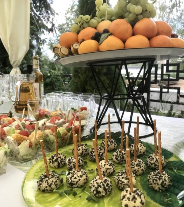 Фуршет, BBQ на вечеринке на Дне Рождения, июнь 2021