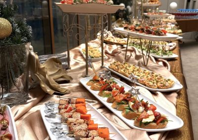 Фуршет в честь Нового года, корпоратив, декабрь 2025