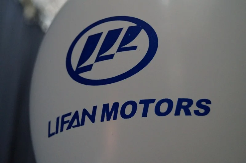 Фуршет для СМИ на презентации Lifan Cebrium, апрель 2014