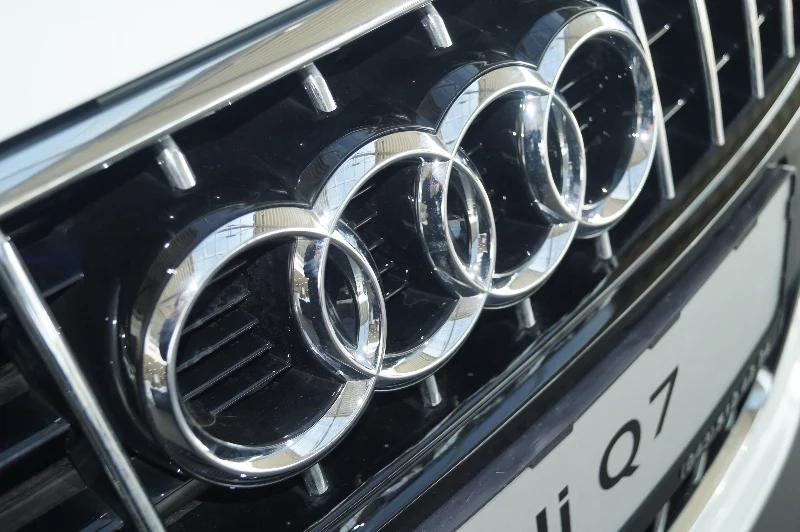 Фуршет в автосалоне AUDI компании ТТС — Welcome Tea для клиентов салона